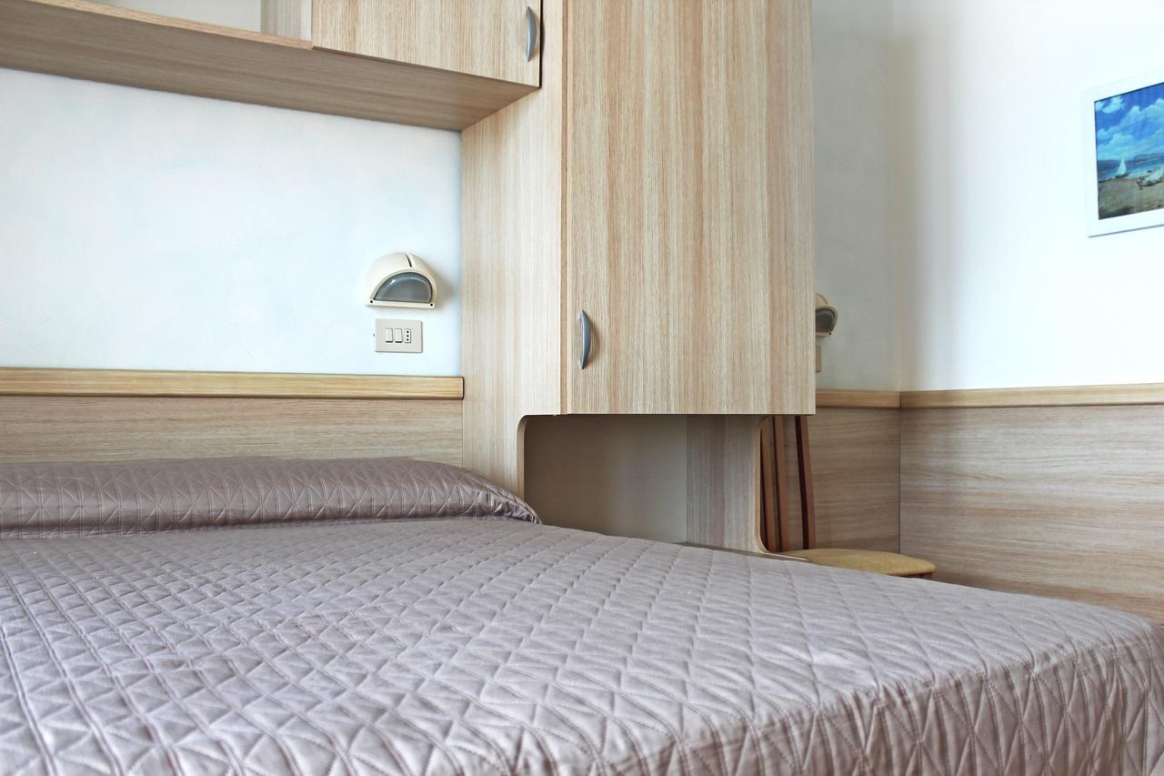 Hotel Lungomare Cattolica Zewnętrze zdjęcie
