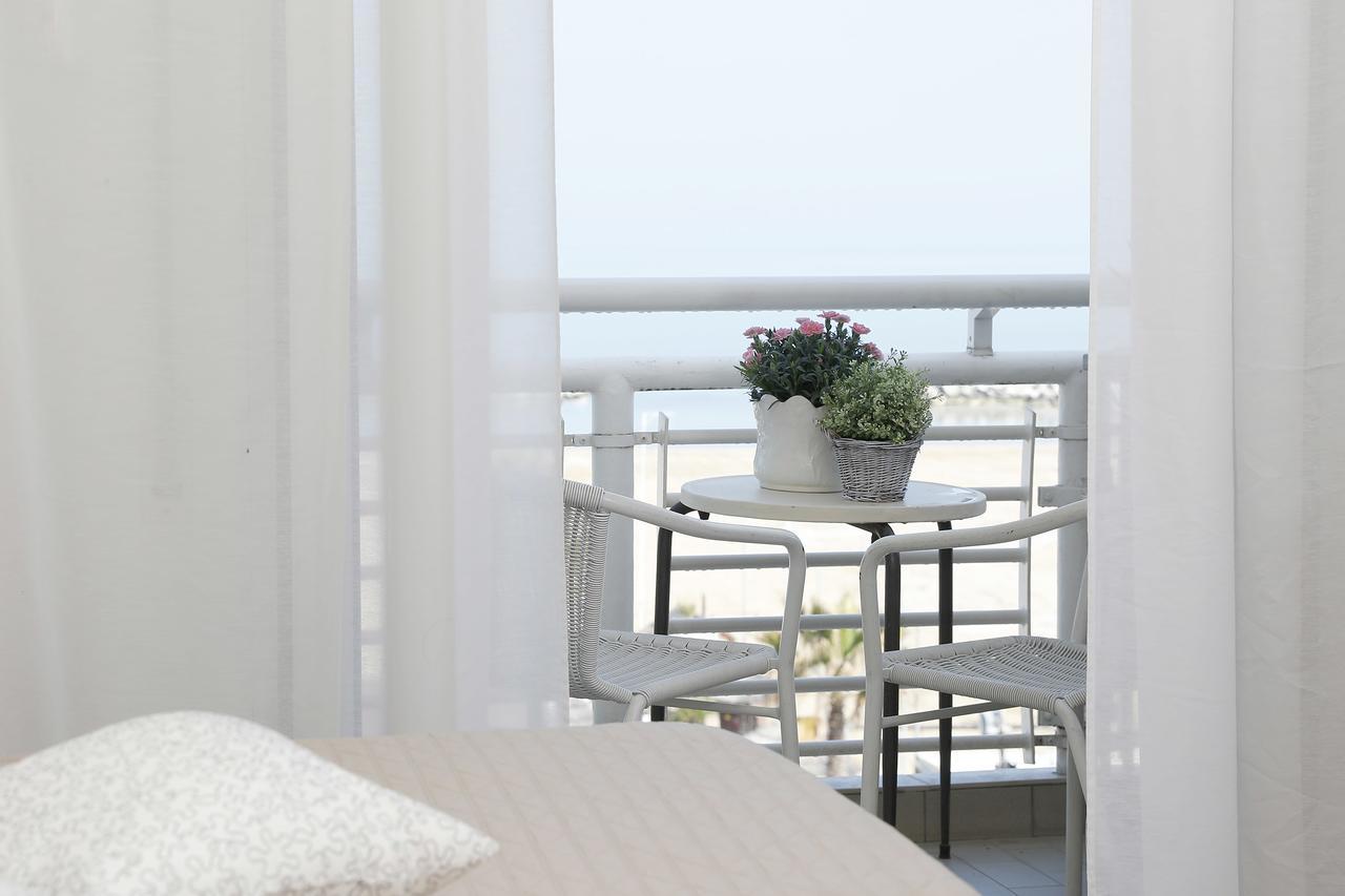 Hotel Lungomare Cattolica Zewnętrze zdjęcie
