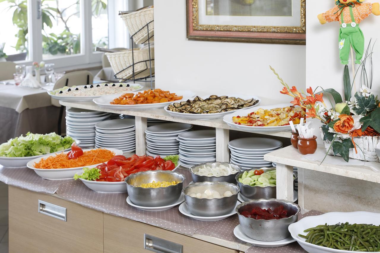 Hotel Lungomare Cattolica Zewnętrze zdjęcie