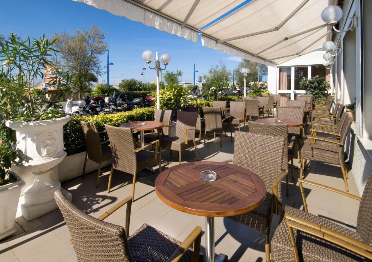 Hotel Lungomare Cattolica Zewnętrze zdjęcie