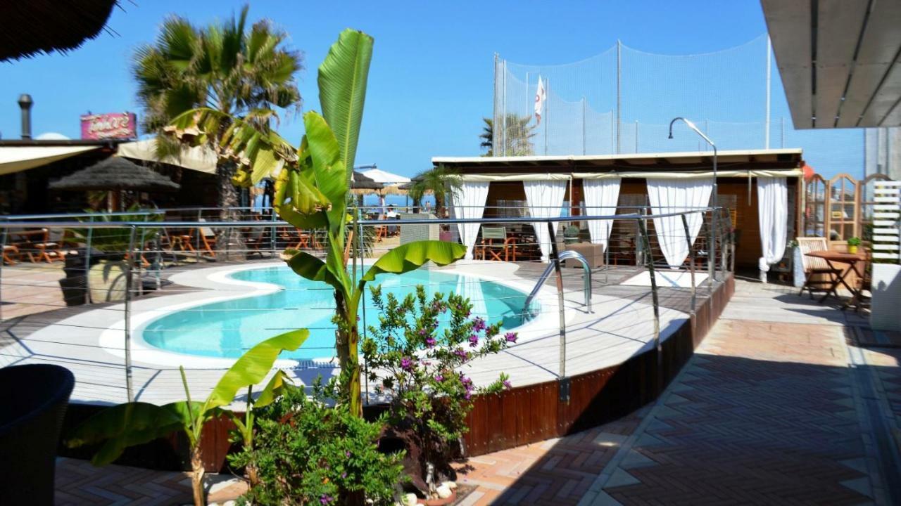 Hotel Lungomare Cattolica Zewnętrze zdjęcie